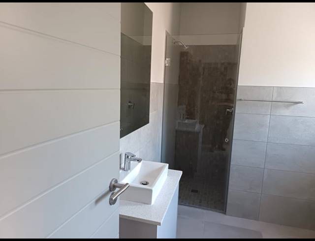 3 BEDROOM HOUSE FOR SALE IN GEORGE CENTRAL